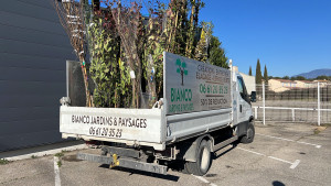 Photo de galerie - Plantations des végétaux 