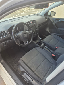 Photo de galerie - Nettoyage complet de l'intérieur de cette Golf 6 de 2011 avec 186.000 kms.