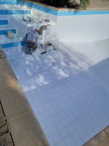 Photo de galerie - Carrelage piscine 