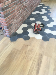 Photo de galerie - Pose parquet stratifié collé