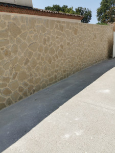 Photo de galerie - Revêtement d'un mur en pierre Valois (décoration )