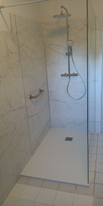 Photo de galerie - Bac a douche, paroi mural 