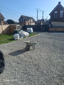 Photo de galerie - Mise en place des big bag cailloux, fais par moi même