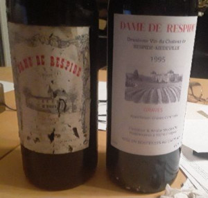 Photo de galerie - J'ai enseigné à Serge en 2h30 comment utiliser Canva pour qu'il puisse refaire les étiquettes abîmées de ses bouteilles de vins. Il a fait celle de droite toute seule grâce aux pages mémos que je lui ai envoyé après notre rendez-vous.