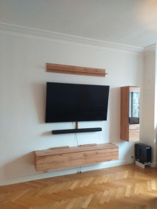 Photo de galerie - Pose ensemble TV.