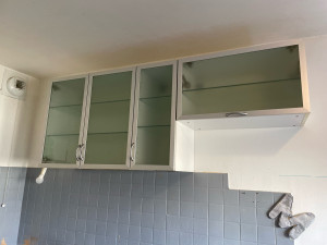 Photo de galerie - Fixation du meuble 