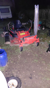 Photo de galerie - Tondeuse professionnelle 130 de coupe en révision 