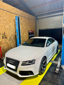 Photo de galerie - Audi RS5 pack F1 ?

TRAVAUX RÉALISÉS ?️

* Dépose train avant complet avec moteur boîte 
* Remplacement collecteur catalyseur défaillant
* Remise en place du tout et essai routier
