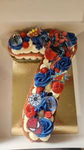 Photo de galerie - Numbercake spiderman 