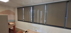 Photo de galerie - Pose de store intérieur à manœuvre manuelle