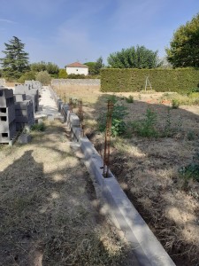 Photo de galerie - Mur  en agglos longueur 40 m 
