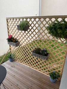 Photo de galerie - Fabrication d’un brise vue 