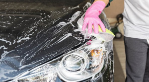 Photo de galerie - Propre & Net 44 propose également le nettoyage automobile, assurant un entretien professionnel et méticuleux des véhicules.