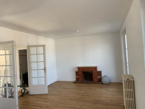 Photo de galerie - Entoilage et peinture 