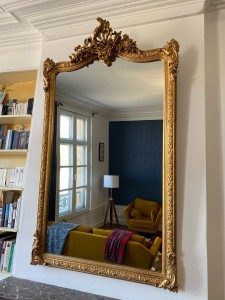 Photo de galerie - Pose d’un miroir baroque, 1m85…