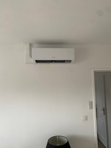 Photo de galerie - Pose d'un multiplits air air de marque Heiwa