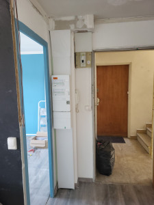 Photo de galerie - Fourniture et pose d'une Goulotte technique ainsi qu'un tableau électrique