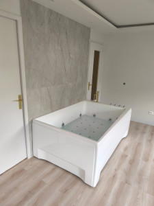 Photo de galerie - Baignoire balnéo