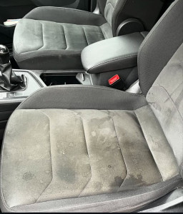 Photo de galerie - Nettoyage siège avant lavage 