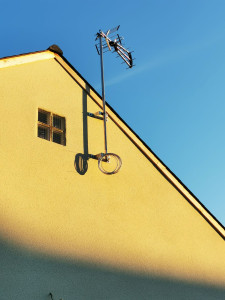 Photo de galerie - Pose d'une antenne complete avec raccordement de l'antenne 