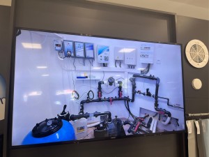 Photo de galerie - Création et entretien complet locale technique ouverture et fermeture bassins 