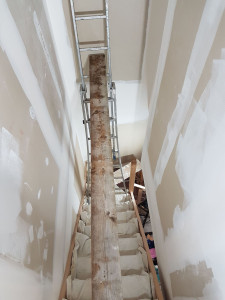 Photo de galerie - Enduits et mise en peinture d'une cage d'escalier