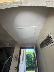 Photo de galerie - Création plafond + pose de trape + bande joint et ratissage complet 