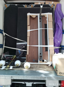 Photo de galerie - Disponible pour manutention des objets lourds et aides au déménagement et tries des objets