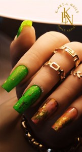 Photo de galerie - Rallongement couleurs + Nails art