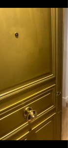 Photo de galerie - Reconstitution d’une porte d’entrée dont 10cm arrachés par un serrurier suite perte de clés 