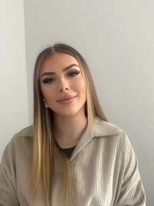 Photo de galerie - Bonjour, je me présente Lina 24 ans propose mes services de ménages chez les particuliers contactez moi pour plus d’informations 