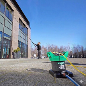 Photo de galerie -  Nettoyage à l’eau pure jusqu’à 10m sans nacelle