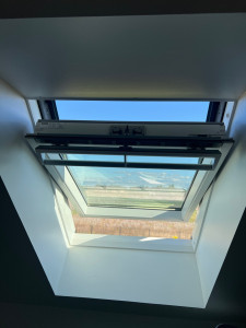 Photo de galerie - Pose d’un velux 