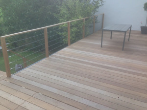 Photo de galerie - Terrasse en cumaru avec garde corps