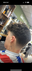 Photo de galerie - Mid taper projet cheveux bouclés 