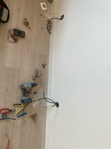 Photo de galerie - Déplacement prise électrique