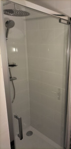 Photo de galerie - Création d'une douche à l'italienne dans la salle de bain.