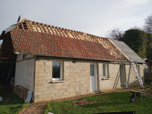 Photo de galerie - Réfection couverture pendant démontage toiture