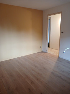 Photo de galerie - Pose parquet flottant 

