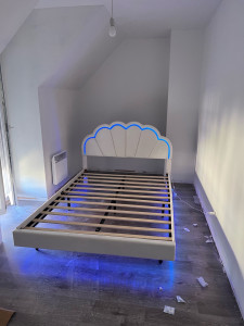 Photo de galerie - Montage lit avec led 