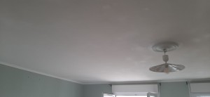 Photo de galerie - Ponçage de plafond plus peinture couleur blanc