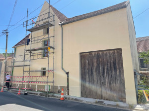 Photo de galerie - Rénovation d’une façade par procédé peinture.