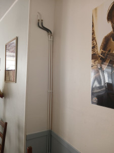 Photo de galerie - Realisation d'une ligne chauffage centrale en cuivre  dans un restaurant avec raccordement 2 radiateurs fon