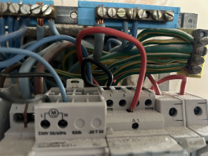 Photo de galerie - Installation de prises et interrupteurs électriques
Déplacement de prises et interrupteurs électriques
Réparation de prises et interrupteurs électriques
réparation et installation chauffage 