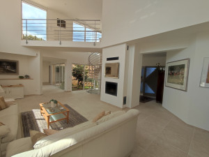 Photo de galerie - Rénovation d'une Villa de 340 M2 
entièrement rénovée du sol au plafond .
