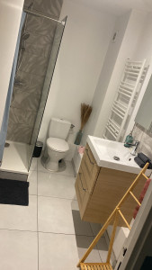 Photo de galerie - Studio, salle de bain