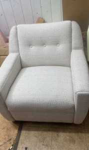 Photo de galerie - Rénovation de fauteuil 