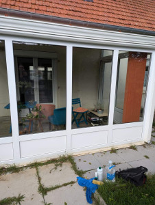 Photo de galerie - Nettoyeur de vitres