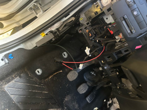 Photo de galerie - Installation d’un attelage plus faisceau électrique 