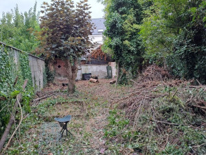Photo de galerie - Déblayage, taillage, j'aide à entretenir les jardins. Je n'ai pas peur des travaux manuels, je fais attention à la taille des arbres et aux nids d'oiseaux potentiels.